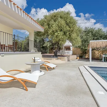 Alba Ogliastra Con Piscina Privata *