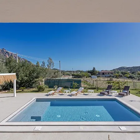 빌라 Alba Ogliastra Con Piscina Privata 테르테니아